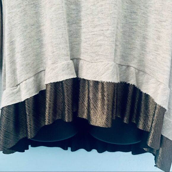 ACOS&A Cream Ruffled Long Sleeve Tunic Top Size Large - Picture 3 of 8